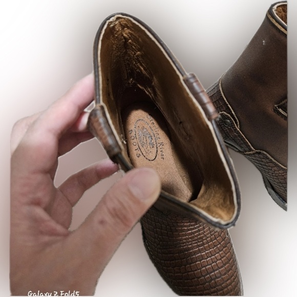 STERLING RIVER -  Low Rise Rustic Western Cowboy Booties Caramel Color. Size 7. - Picture 2 of 5